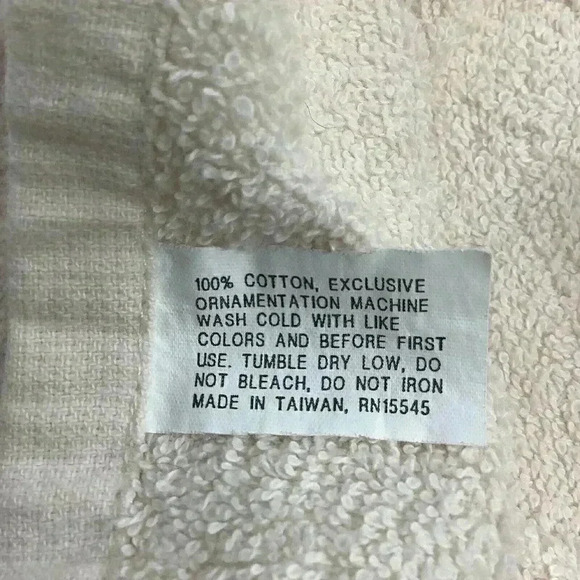 Towel Set 3 PC Bathroom Vintage Embroidered Christmas Santa Claus Cotton USA - Picture 2 of 2